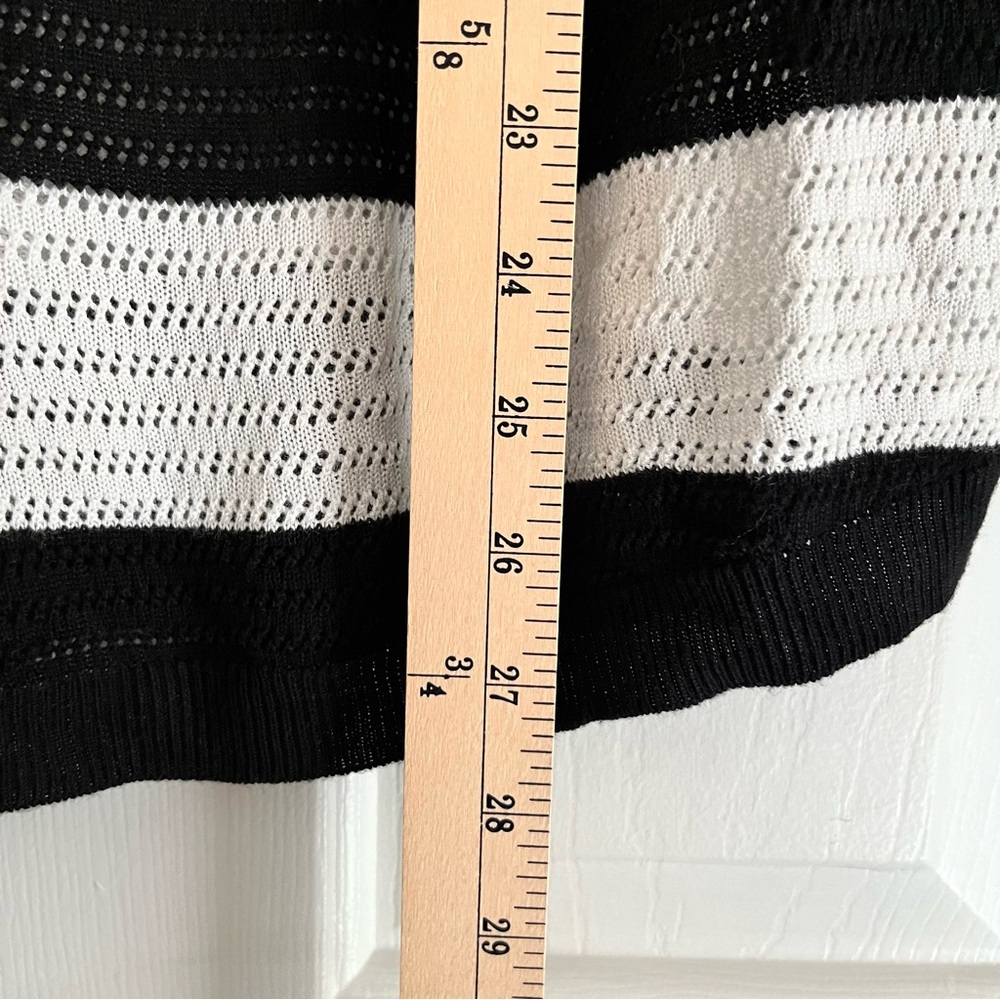 Black White Wide Stripe Loose Knit Sweater Buttons in Back AB Studio Size Large - Picture 7 of 10